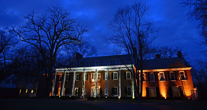 manorhouse_exterior-andrew001-700x350jpg